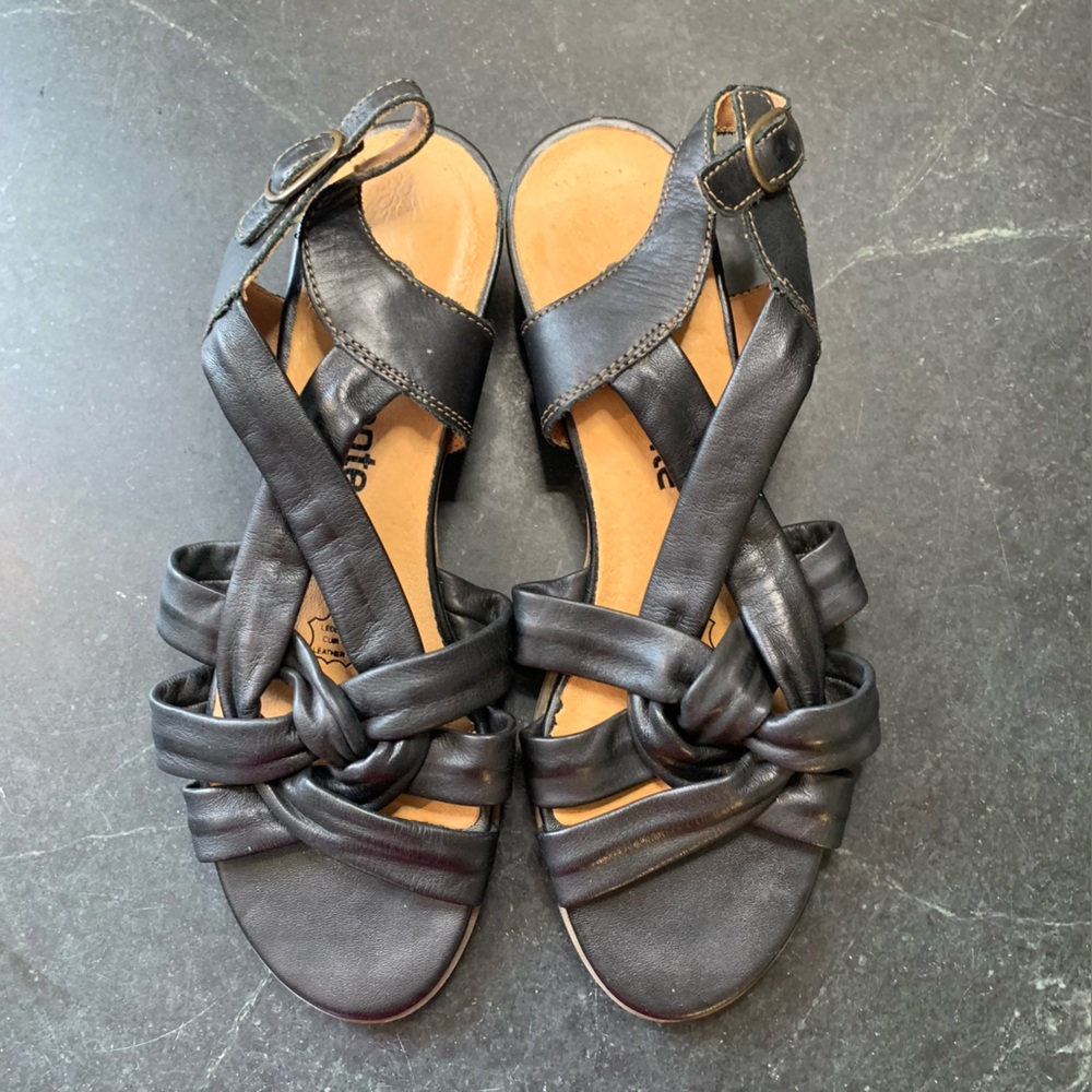 REMONTE | Black Leather Knot Wedge Stacked Sandals | Sz 38